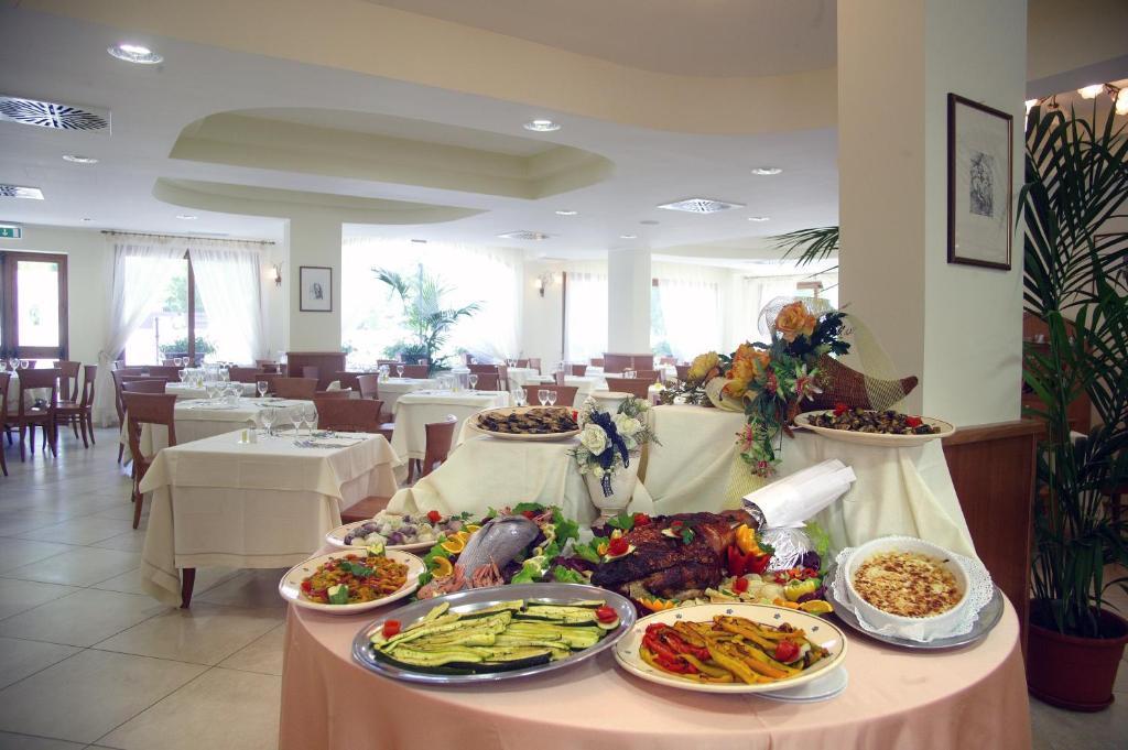 Hotel Portonuovo Vieste Bagian luar foto