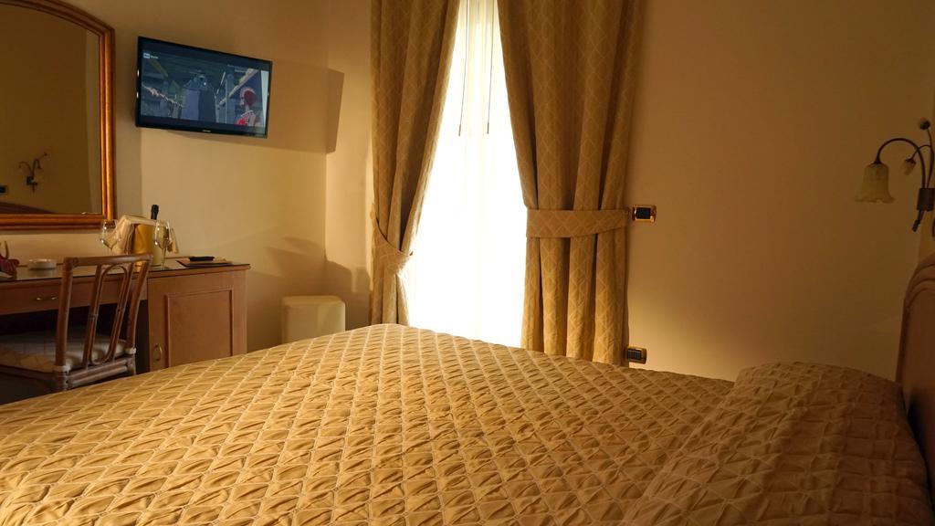 Hotel Portonuovo Vieste Bagian luar foto